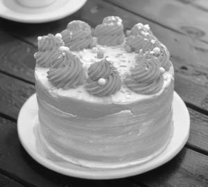 Vanilla eggless orange cake