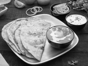 Tandoori Roti - Dilli Ka Butter Chicken Boneless Combo