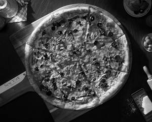 The Veggie Pizza (18 Inches)