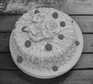 Strawberry eggless cake [500 grams]