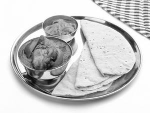 Chicken Do Pyaza With Roti Or Rice