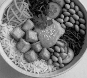 Veg Thai Buddha Bowl{Protein: 20G | Carbs: 38G | Fat: 14G | Cal-360}