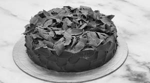 Chocolate Mud Cake Large