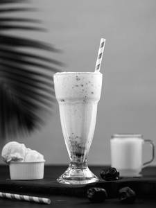 Dates Milkshake