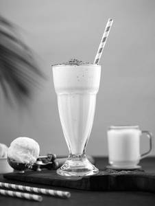 Sharja Milkshake