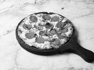 Goan Chorizo Pizza (10 Inches)