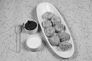 Veg Momo ( 6 Pices)