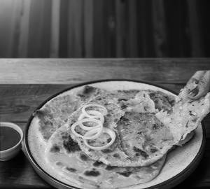 Pyaz paratha