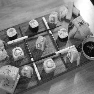 Sushi Family Pack [N Veg] [16 pcs]