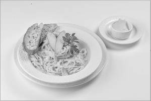 Artisan Pasta in Chicken Carbonara Sauce