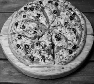 Veg hawaiian pizza