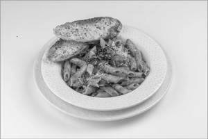 Artisan Pasta in Tomato Arrabiatta Sauce