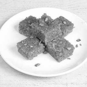 Akhrot Barfi