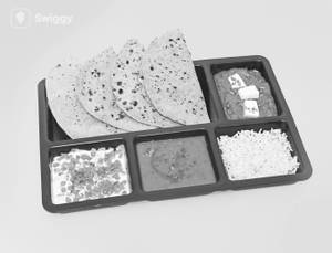 Thali (paneer Sabji, Dal,chawal, Bundi Raita, 4-chapati)