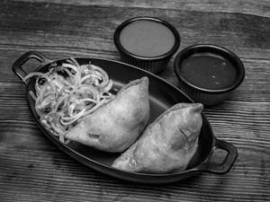 Punjabi Samosa (1 Piece)