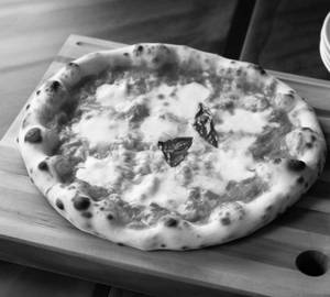 Onion & Tomato Pizza