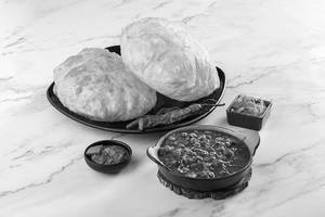 Chole Bhature [500 ml Chole]