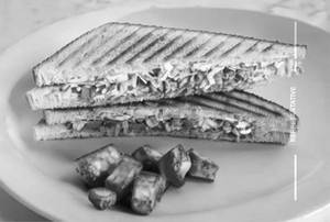 Schezwan Bbq Paneer Sandwich
