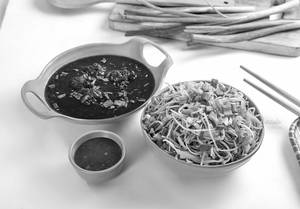 Veg Manchurian Noodles