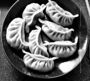 Chicken momos