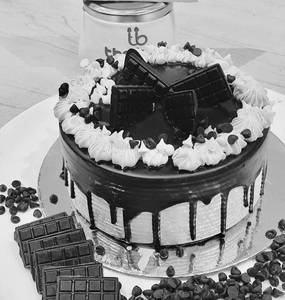 Chocochip Cake [2 Pound]                               