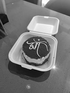 Red Velvet Cake M