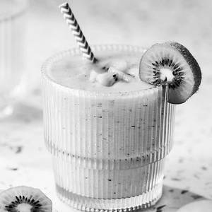 Kiwi Mango Smoothie