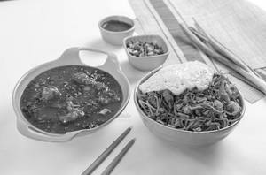Chicken Triple Schezwan Noodle