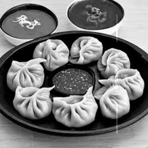 Veg Steamed Jumbo Momos