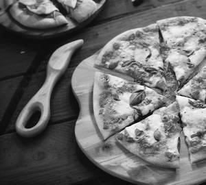 School Margherita Pizza