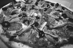 La Tomatina Pizza