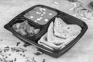 Makhani Dal And Phulka Thali