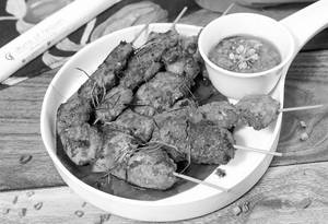 Grilled Chicken Satay - Sate'