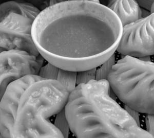 Classic Steamed Veg Momos 4 pcs