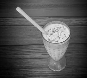 Dryfruit lassi