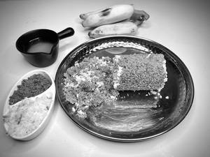 Ragi Aval Puttu With Jaggery , Banana (500 Ml Container)
