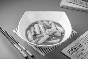 Tteokbokki (rice Cake In Spicy Sauce)