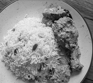 Holud Meetha Pulao+Butter Makhani Chicken(2Pcs)+ Salad
