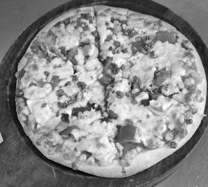 Spicy Veg Chilli Pizza