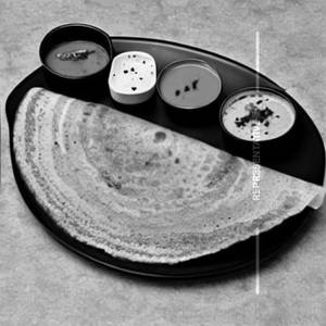 Butter Onion Paneer Dosa