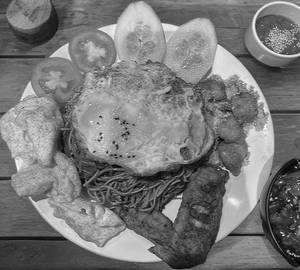 Special non veg noodles combo  (pork)