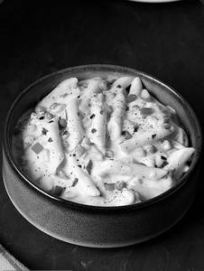 White Sauce Pasta