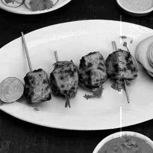 Paneer Lasoni Kebab
