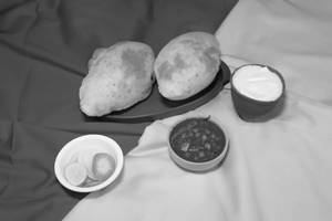 Chole Bhature[2 Bhature] with lassi[Small]