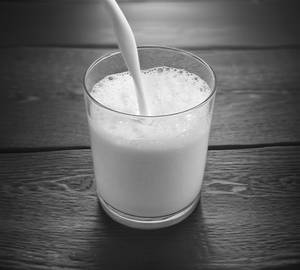 Plain milk 