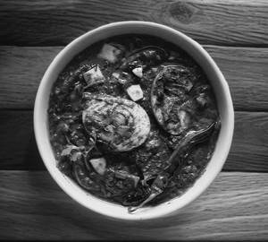 Egg palak curry