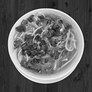 Beef thukpa