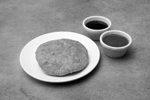 Kachori Pyaaz(served With Chutney)