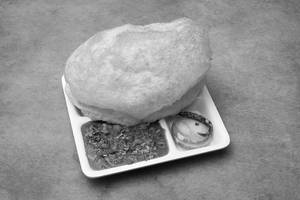Chhola Bhatura