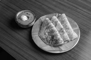 Kal Dosa [3 Pcs] With Egg Kolambu